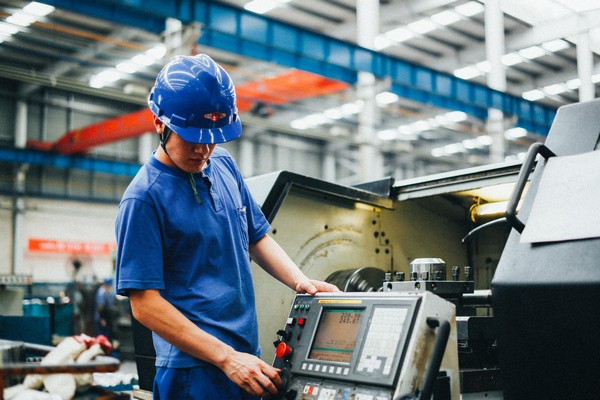 曾梦想当厨师,却成数控车工大师