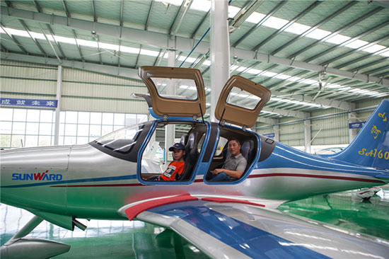 这个夏天,亲子玩转山河智能“三栖”装备