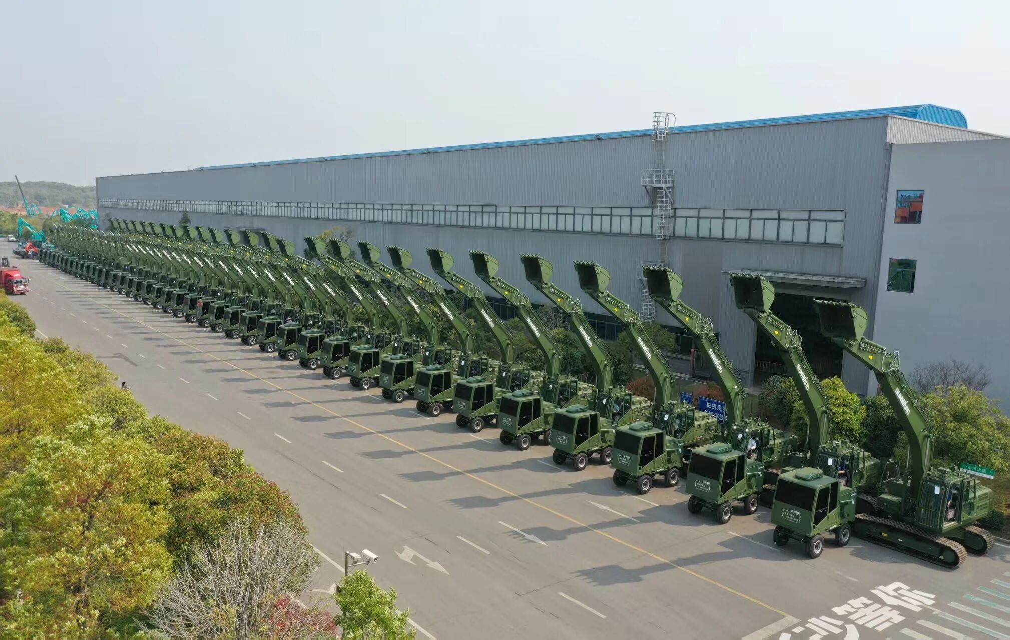 智能遥控挖掘机获评湖南省制造业单项冠军，彰显山河智能创新实力